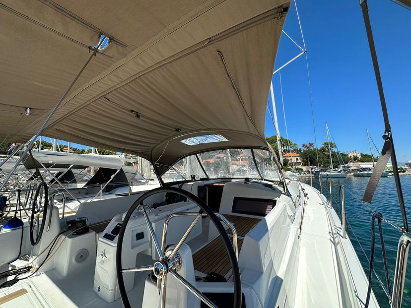 Jeanneau 49 Izzy