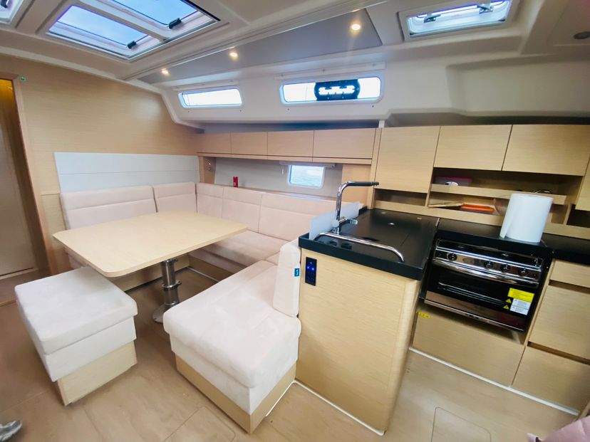 Hanse Yachts 45 Rogira