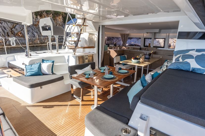Lagoon 43 ZOE