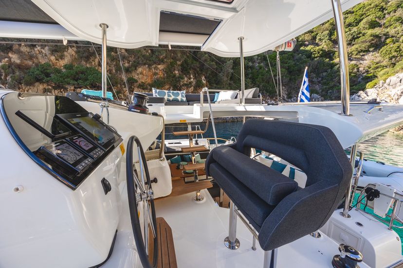 Lagoon 43 ZOE
