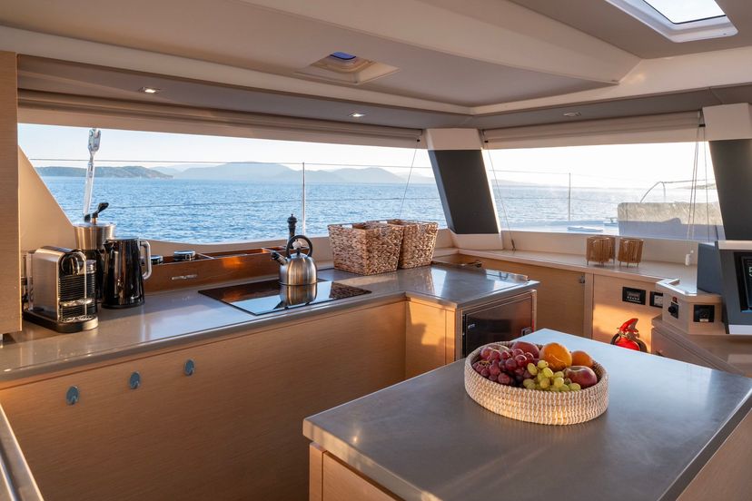 Fountaine Pajot 50 IZABELLA