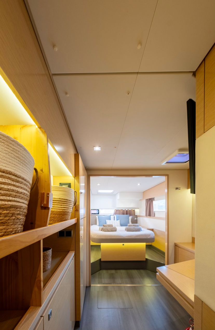 Fountaine Pajot 50 IZABELLA