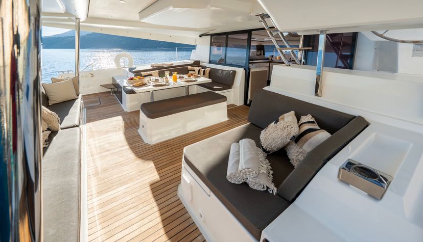 Fountaine Pajot 45 PHOEBE