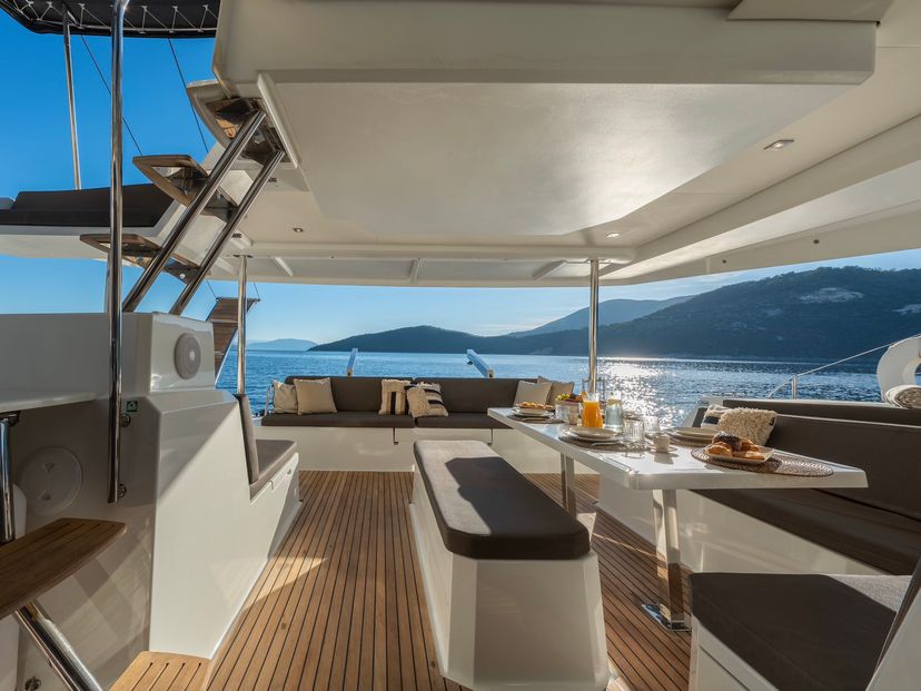 Fountaine Pajot 45 PHOEBE