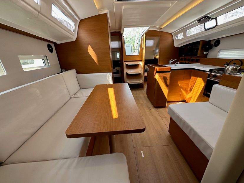 Jeanneau 410 Wind Kiss