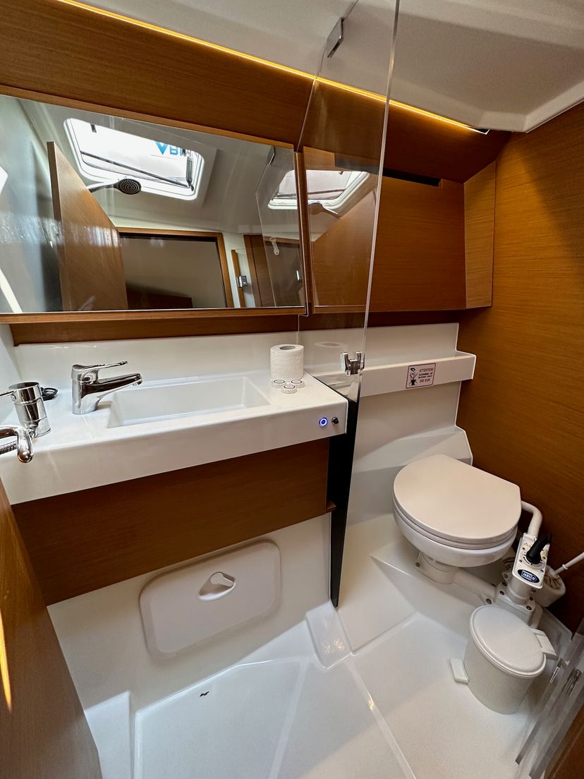 Jeanneau 410 Wind Kiss