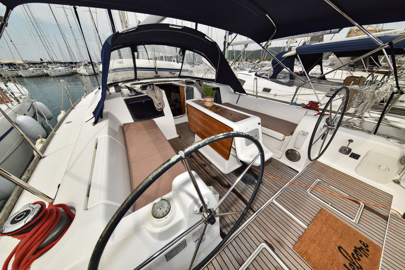 Dufour Yachts GRAND Stella