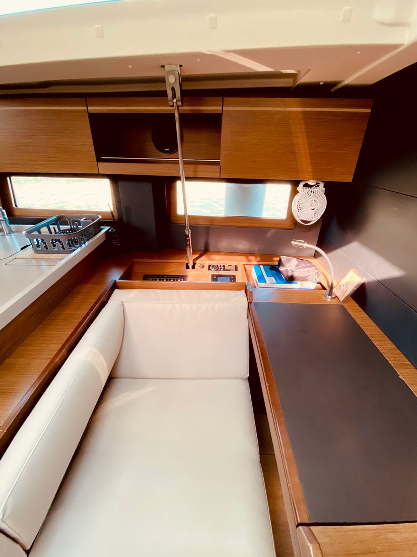 Beneteau OCEANIS 51.1 Vixen (Pax 12) 