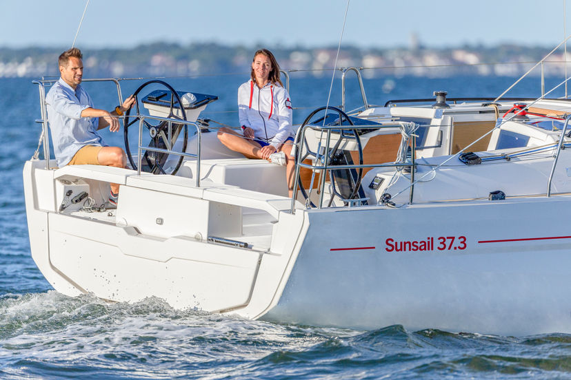 Dufour Yachts 37 Sunsail 37.3 Premium