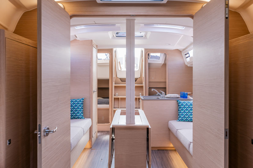 Dufour Yachts 37 Sunsail 37.3 Premium