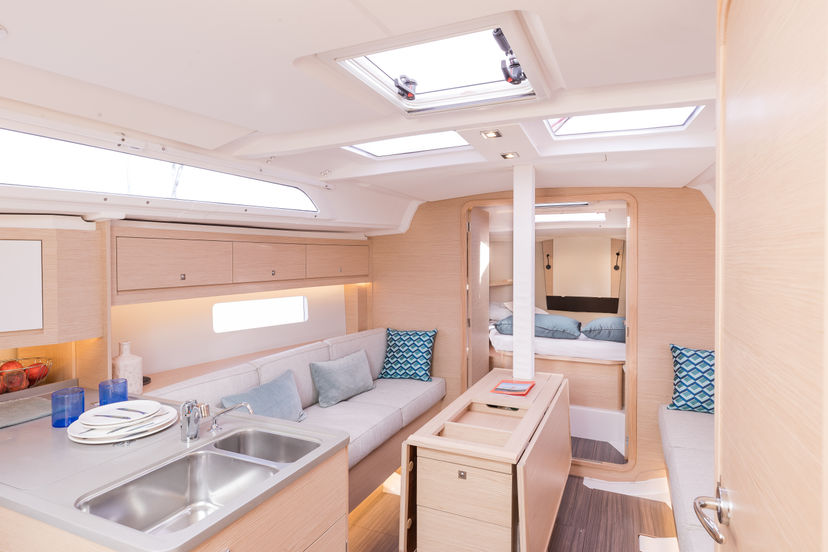 Dufour Yachts 37 Sunsail 37.3 Premium