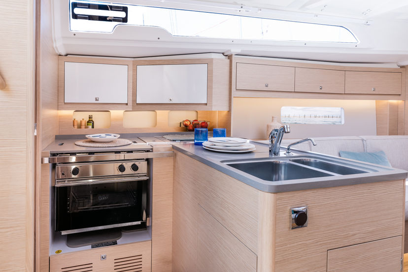 Dufour Yachts 37 Sunsail 37.3 Premium