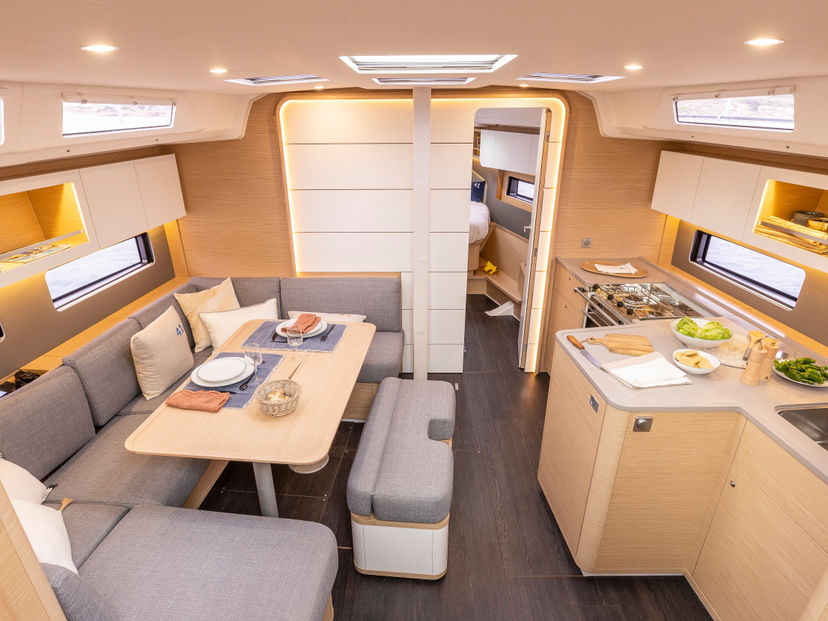 Dufour Yachts 41 Sunsail 41.3 Premium