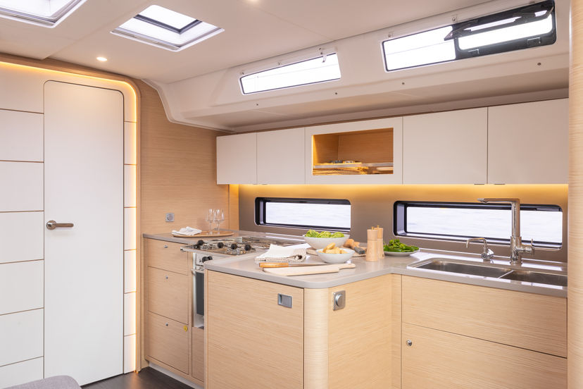 Dufour Yachts 41 Sunsail 41.3 Premium