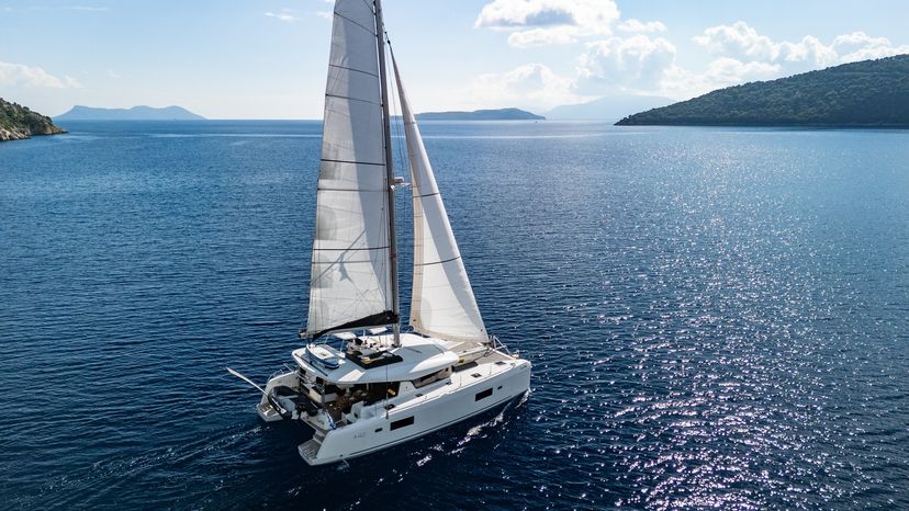 Lagoon 42 LUNA