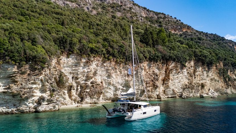 Lagoon 42 LUNA
