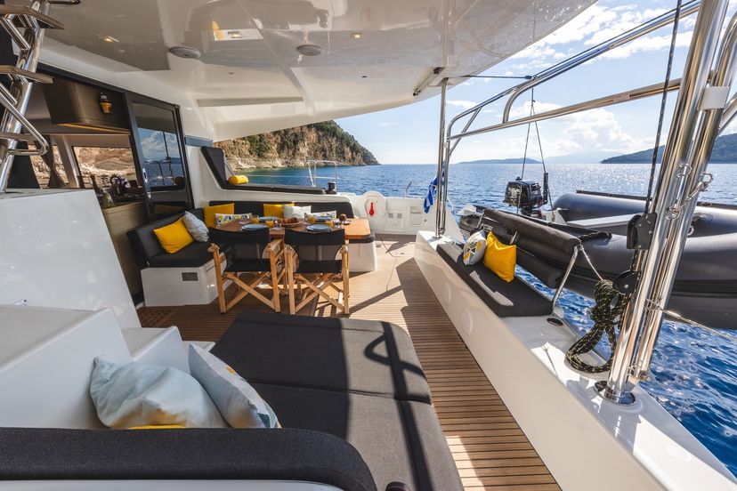 Lagoon 42 LUNA