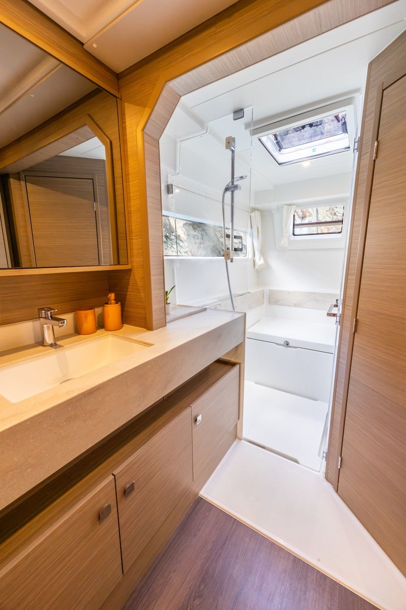 Lagoon 43 SOLANA