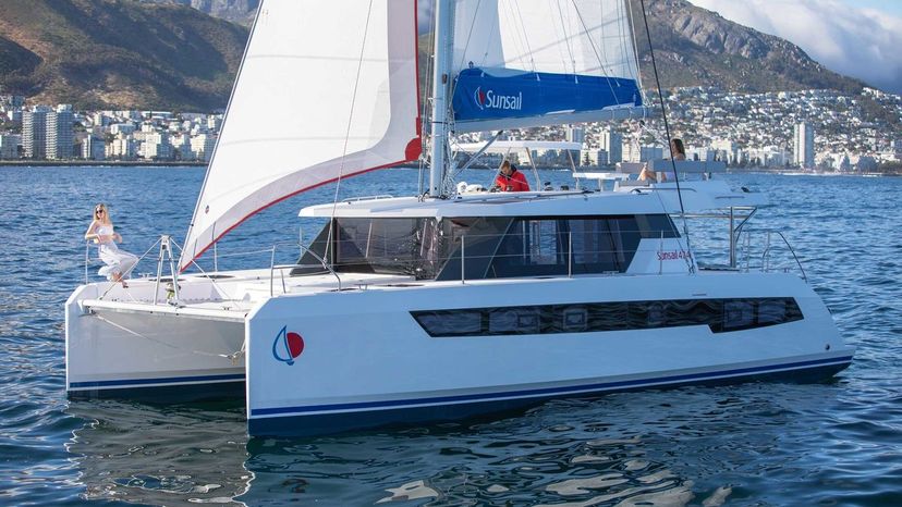 42 Sunsail 424/4/4 Premium