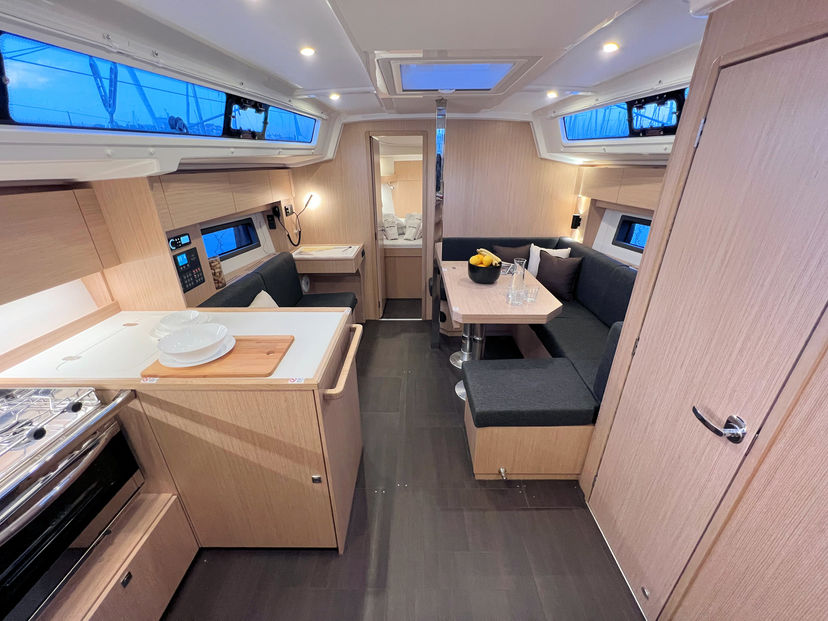 Bavaria Yachtbau 38 Mala Hana