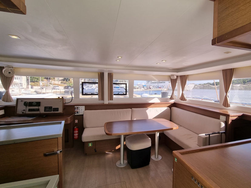 Lagoon 45 SAMOGON