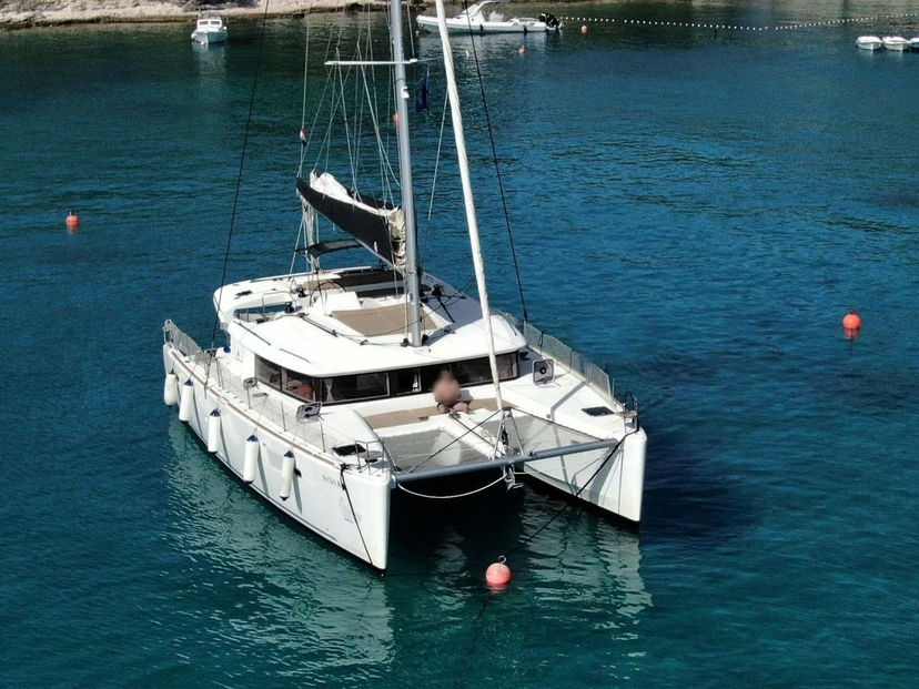 Lagoon 45 SAMOGON