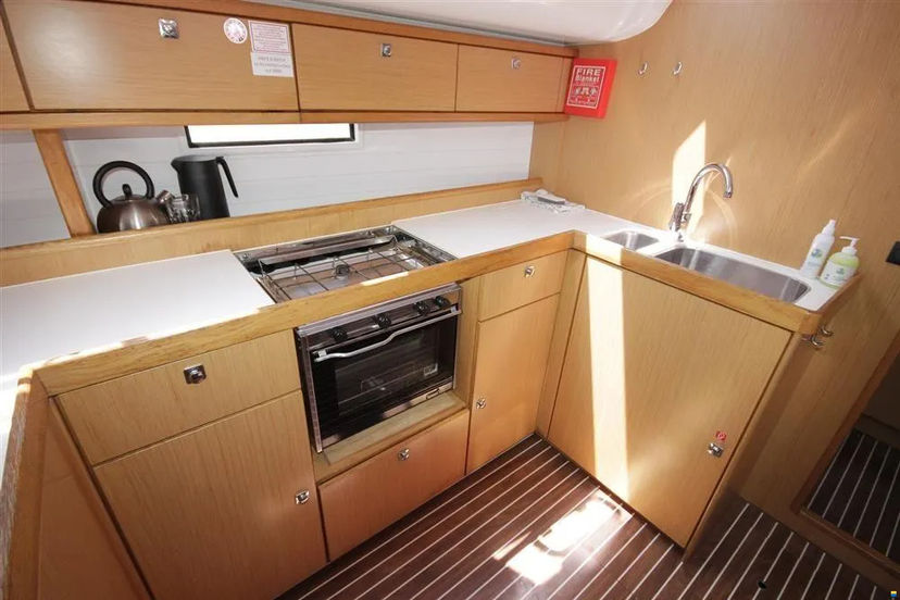 Bavaria Yachtbau CRUISER 51 Petra 2