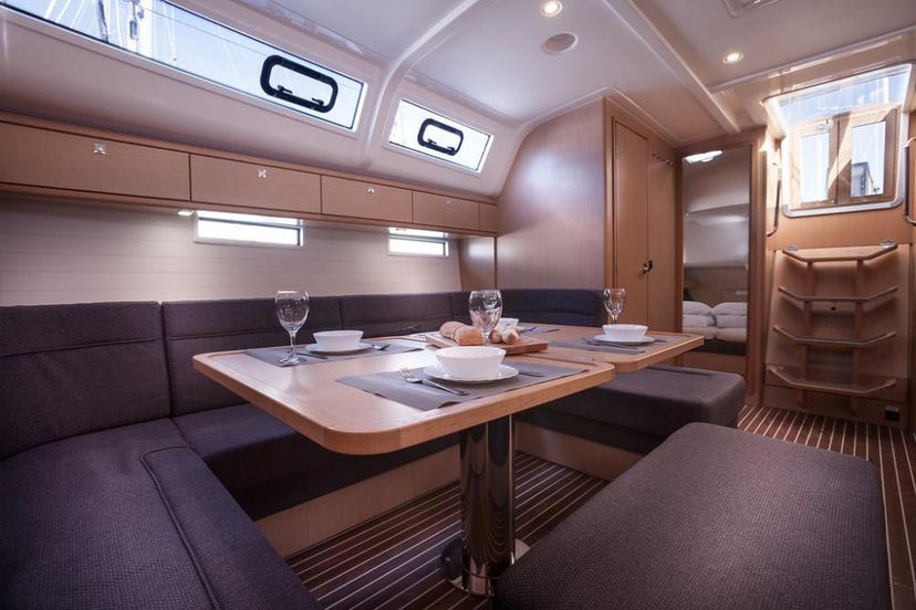 Bavaria Yachtbau CRUISER 51 Petra 2