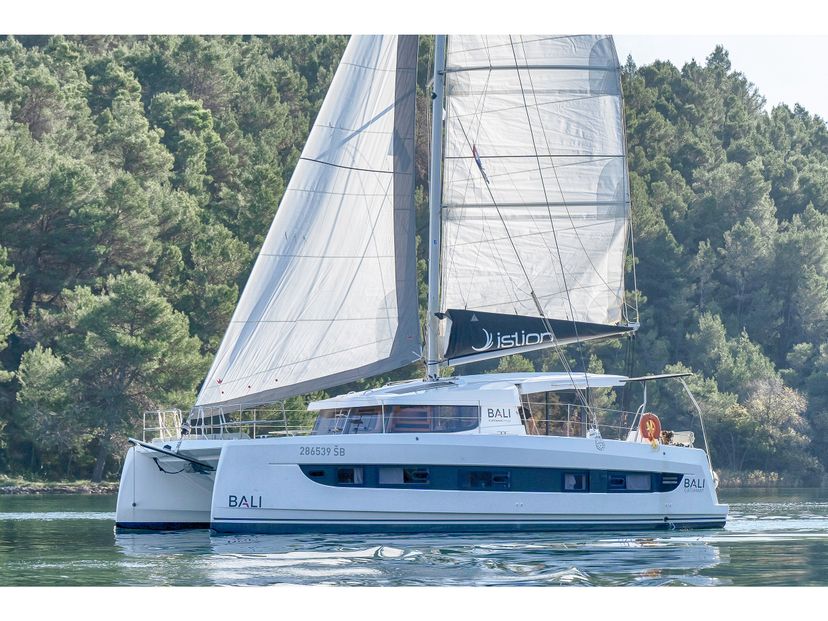 Bali Catamarans CATSMART First Toy
