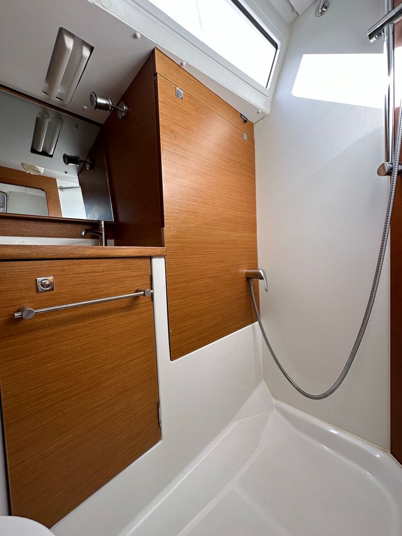 Jeanneau 38 Cash