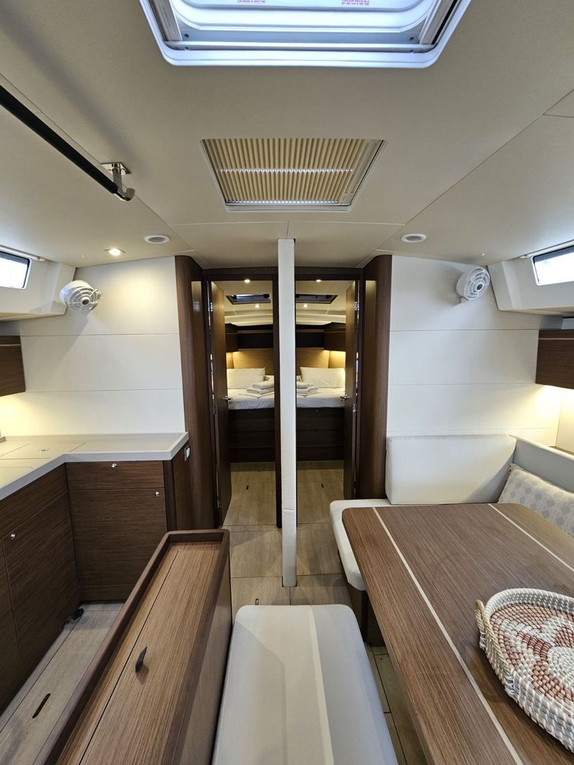 Beneteau OCEANIS 46.1 Julia
