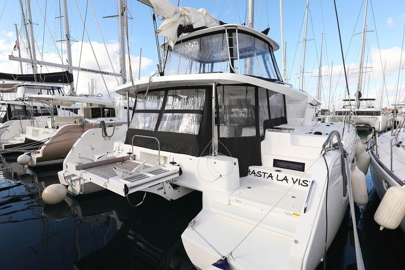Lagoon 46 HASTA LA VISTA