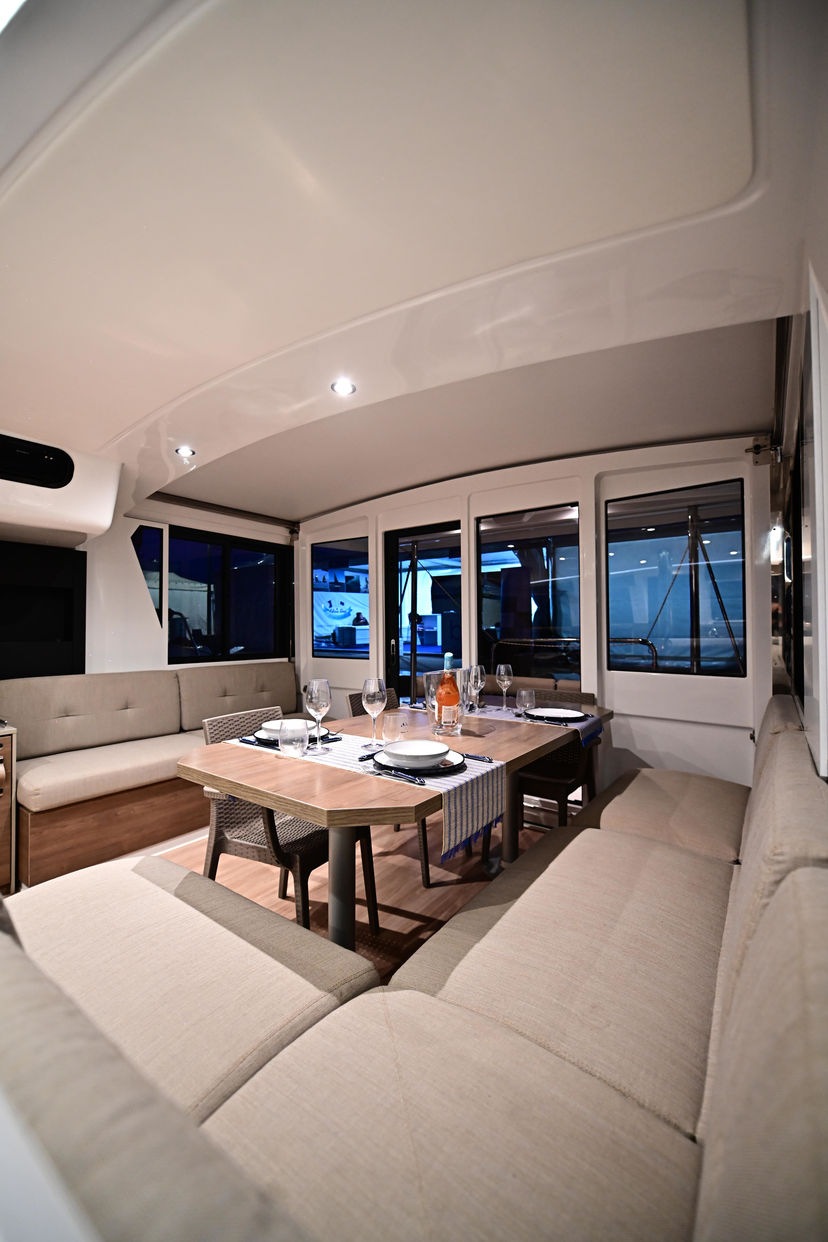 Bali Catamarans 4.2 Blitz