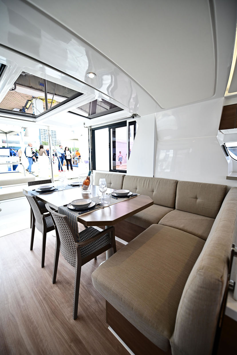 Bali Catamarans 4.2 Res23