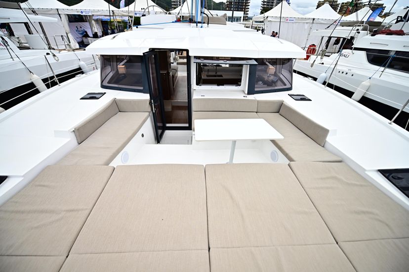 Bali Catamarans 4.2 Res23
