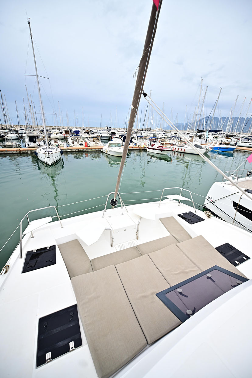 Bali Catamarans CATSPACE Perrito Caliente