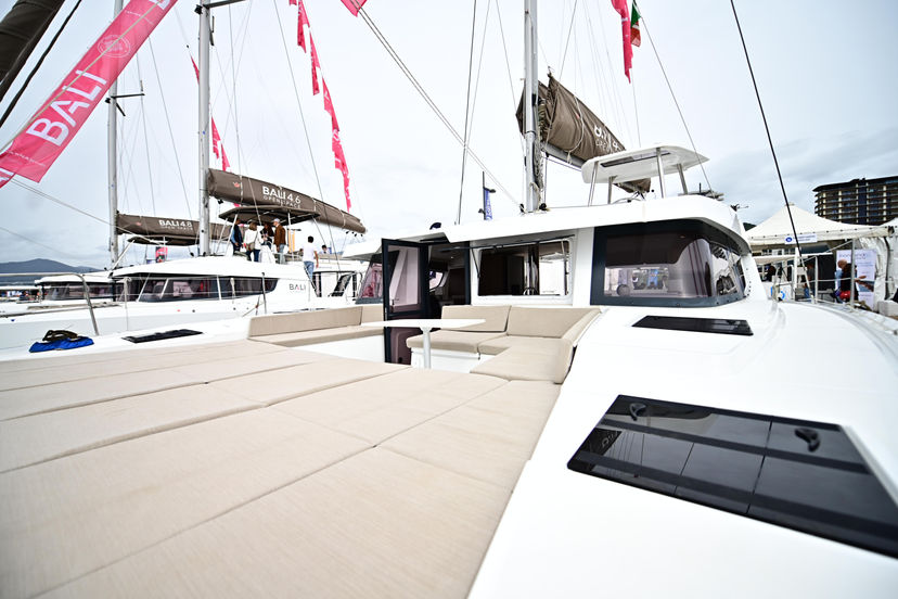Bali Catamarans 4.4 Grease