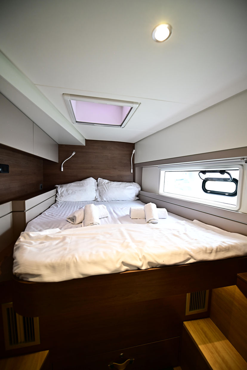 Bali Catamarans 4.4 Grease