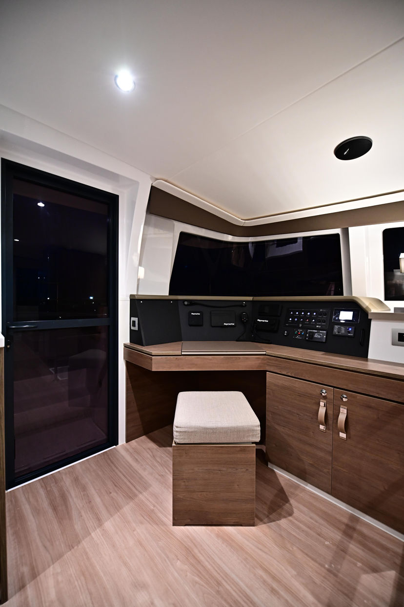 Bali Catamarans 4.4 Grease