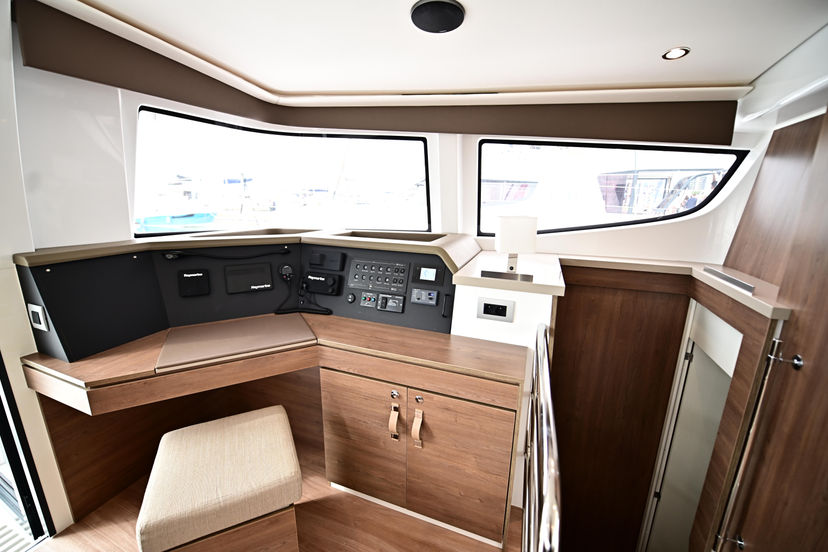 Bali Catamarans 4.4 Grease