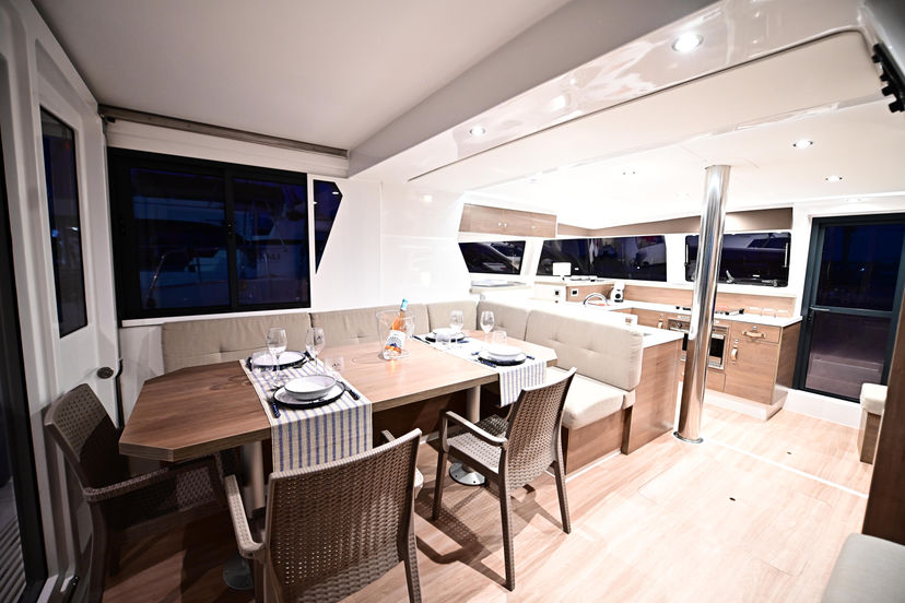 Bali Catamarans 4.4 Archè