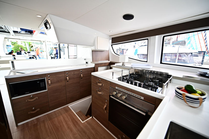 Bali Catamarans 4.4 Archè