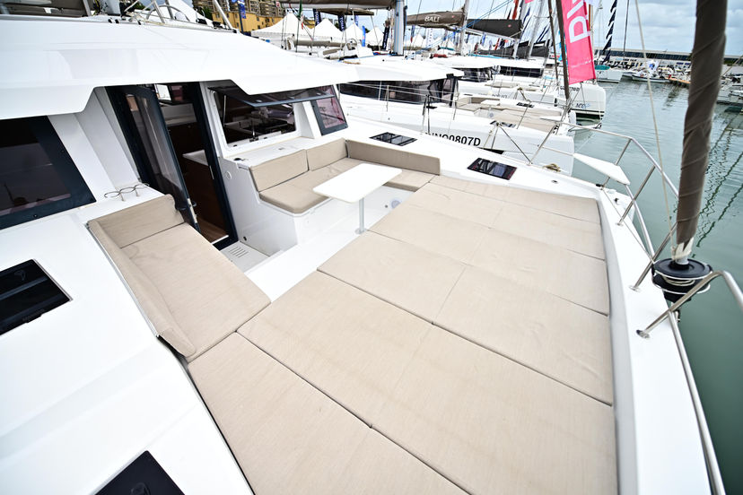 Bali Catamarans 4.4 SKYFALL