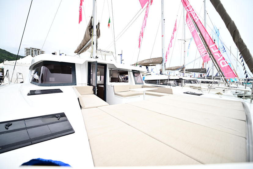 Bali Catamarans 4.4 SKYFALL