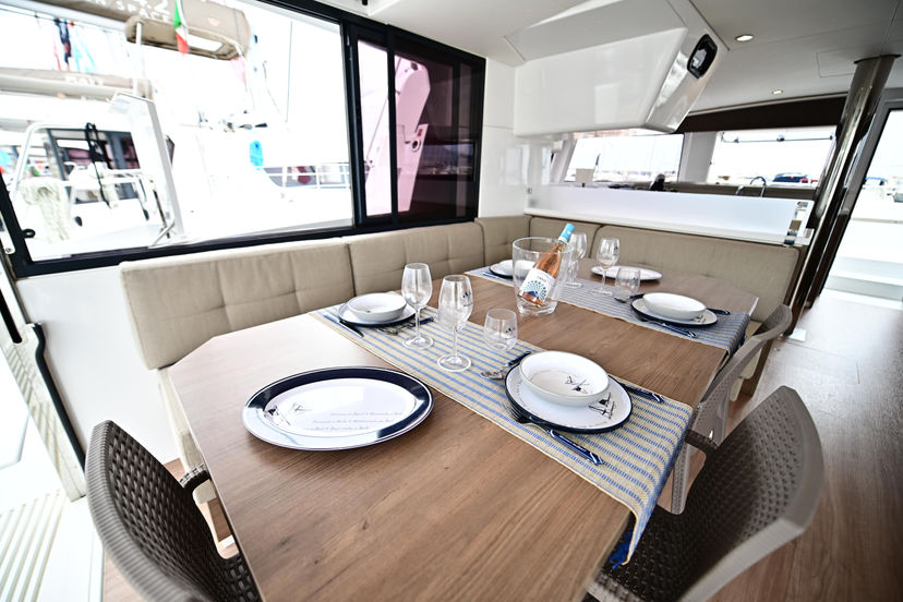 Bali Catamarans 4.4 SKYFALL