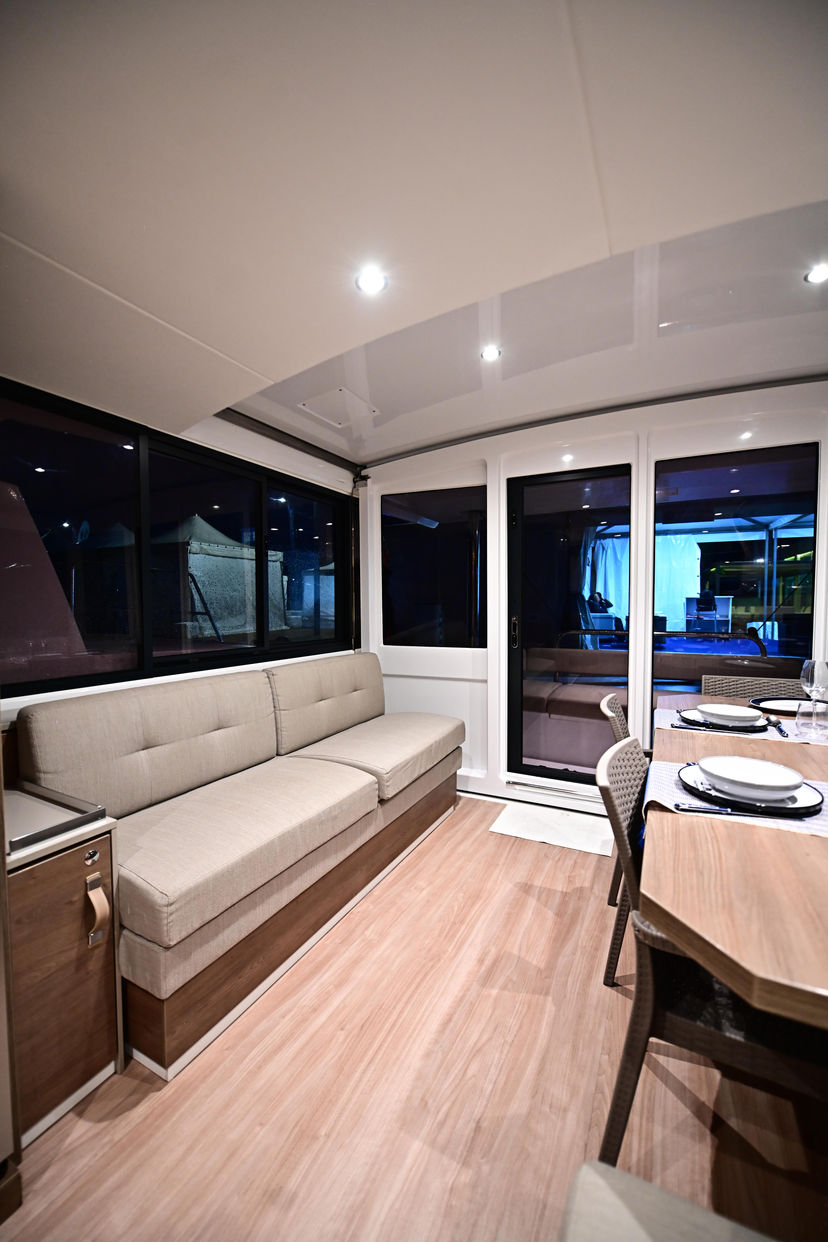 Bali Catamarans 4.4 SKYFALL