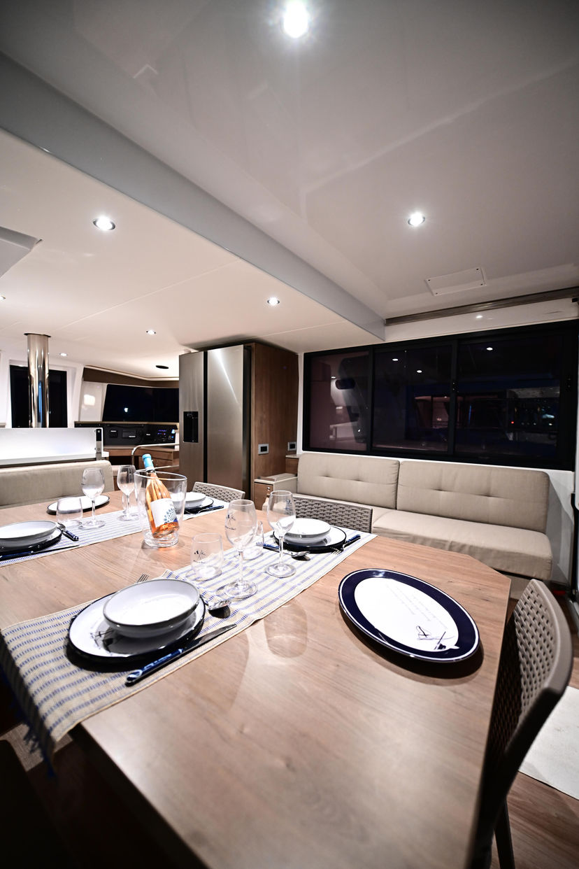 Bali Catamarans 4.4 SKYFALL
