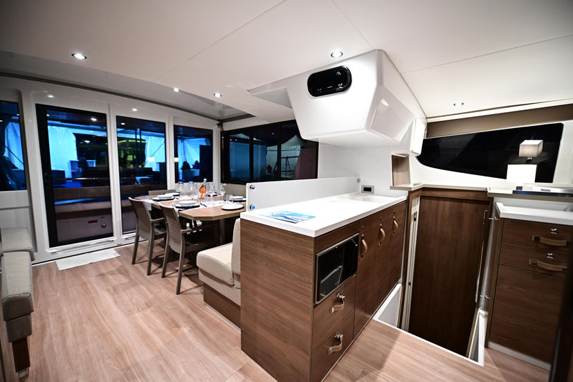 Bali Catamarans 4.4 SKYFALL