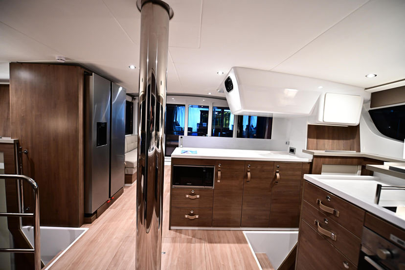 Bali Catamarans 4.4 SKYFALL