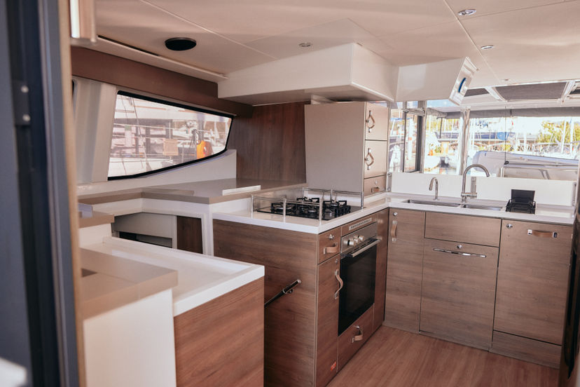 Bali Catamarans 4.8  Virgo